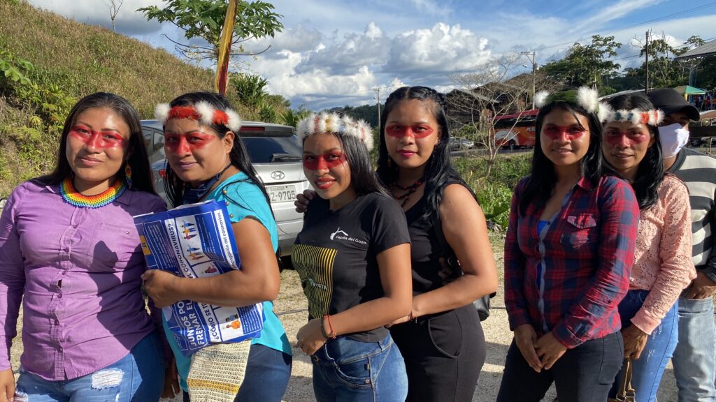 Mujeres de la Nacionalidad Waorani - Ecuador