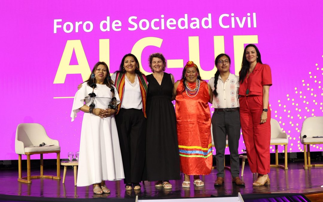 Los pueblos indígenas de América Latina y el Caribe llevaron su voz a la Cumbre UE–CELAC rumbo a la COP30